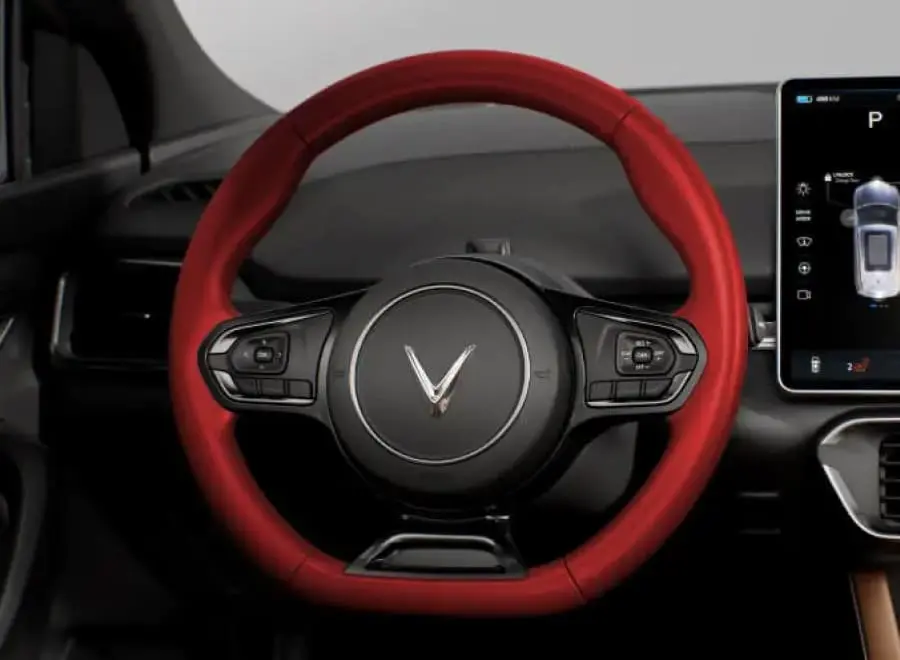 Vô lăng sưởi VF 8